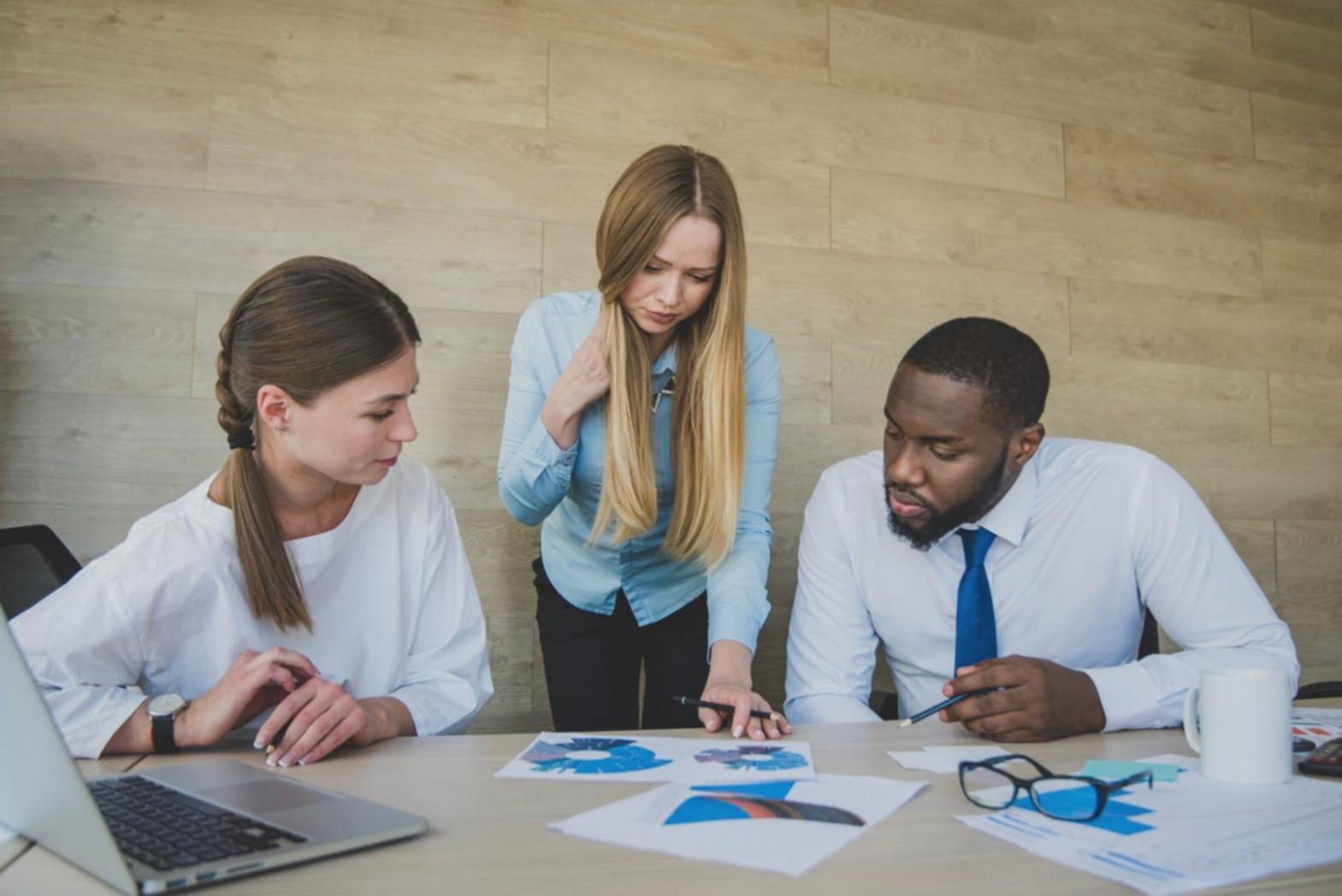 Ambiente de aprendizaje colaborativo en taller financiero